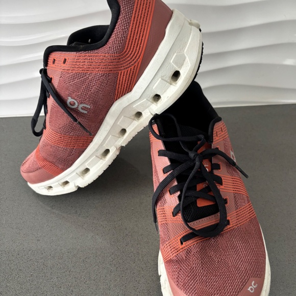 ONCloud - Picture 2 of 3